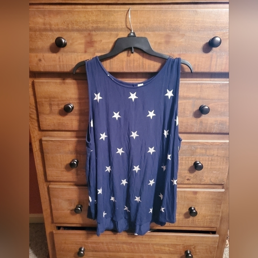 Old Navy Lux Blue and White With Stars Sleeveless Top. XXL
